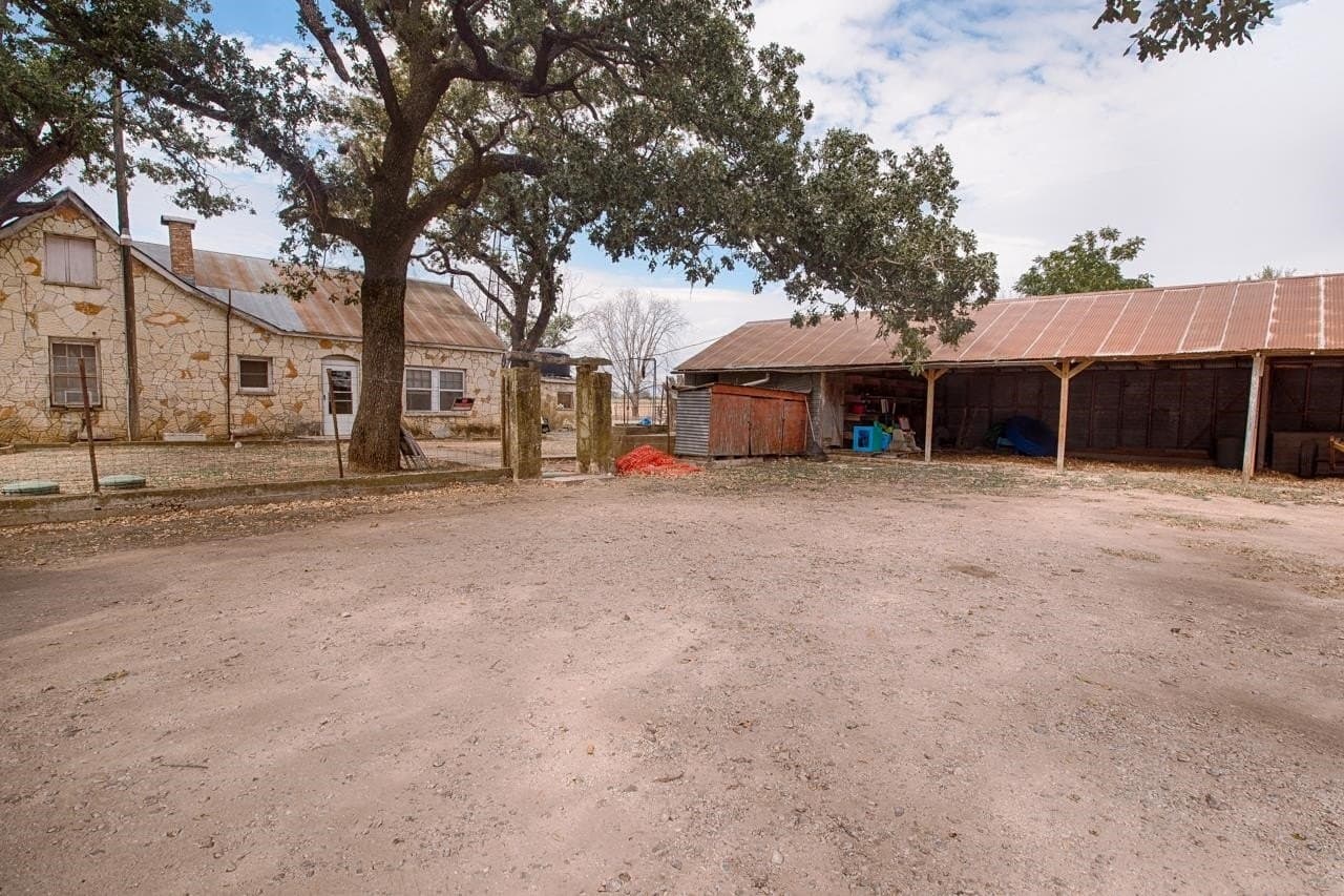 10 acres in Kendall County - photo 16