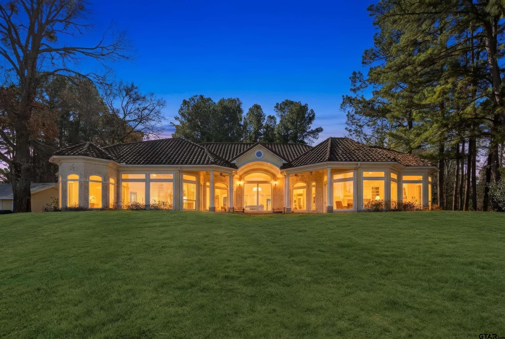 10.37 acres in Henderson County gallery image 2