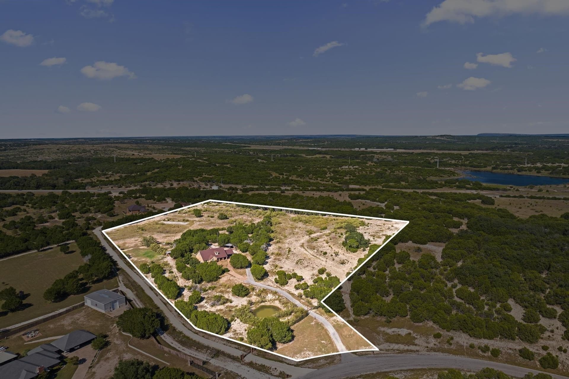 10.41 acres in Lampasas County