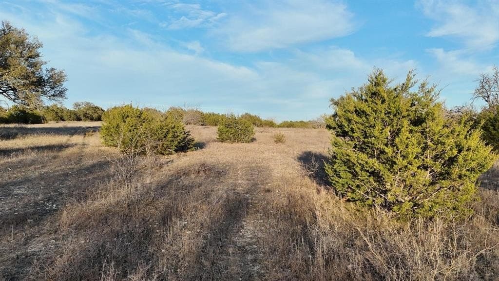 10.74 acres in Comanche County