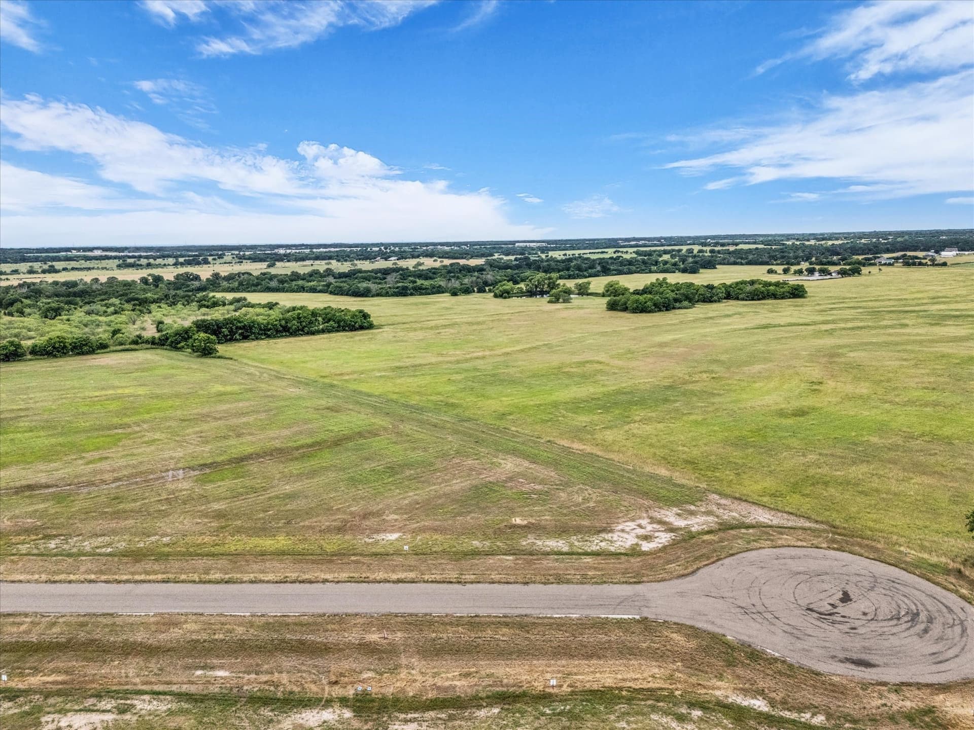 2.09 acres in McLennan County gallery image 2