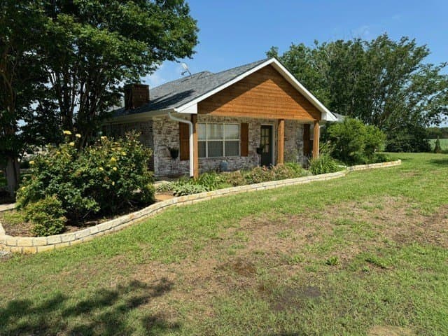 11 acres in Grayson County