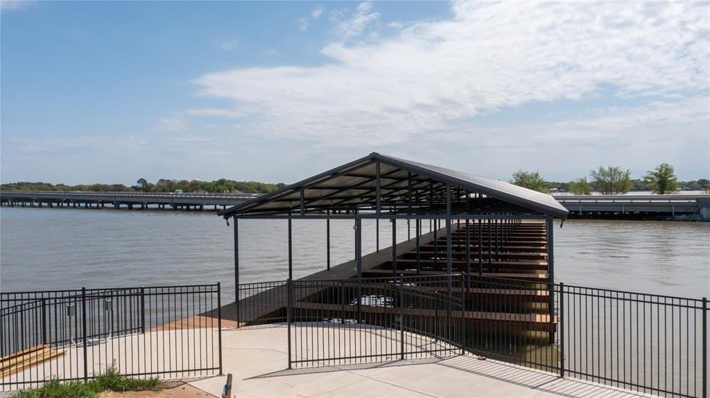 0.28 acres in Henderson County gallery image 4