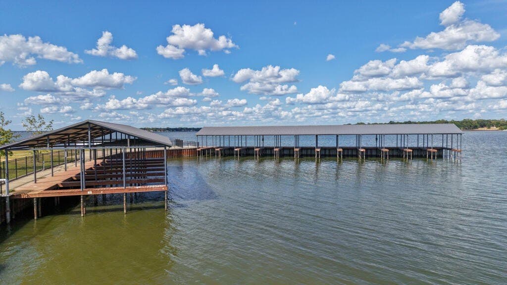 0.28 acres in Henderson County - photo 5