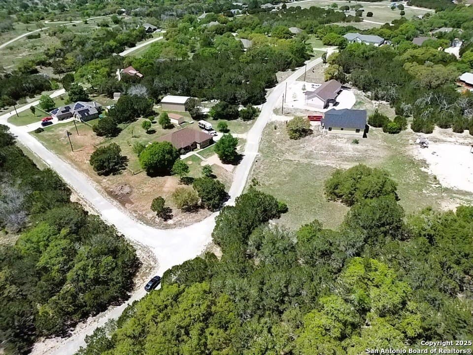 0.51 acres in Bandera County - photo 6
