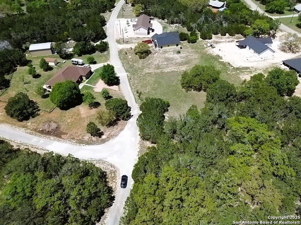 0.51 acres in Bandera County - photo 7