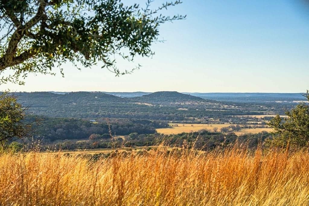 14 acres in Kendall County