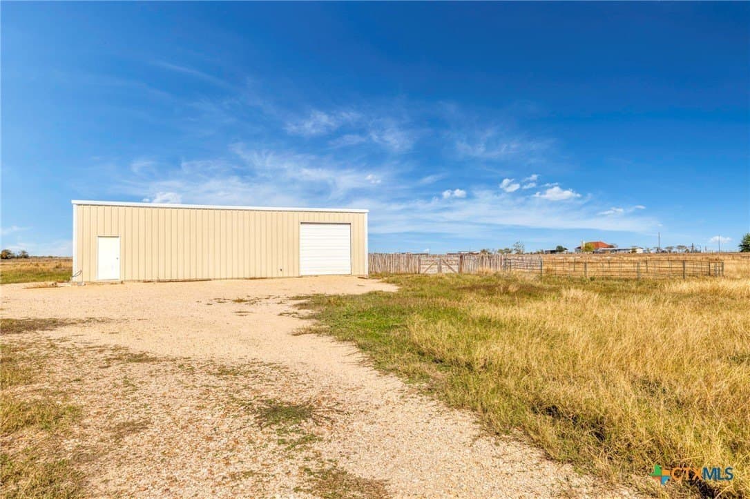 11.3 acres in Guadalupe County - photo 2