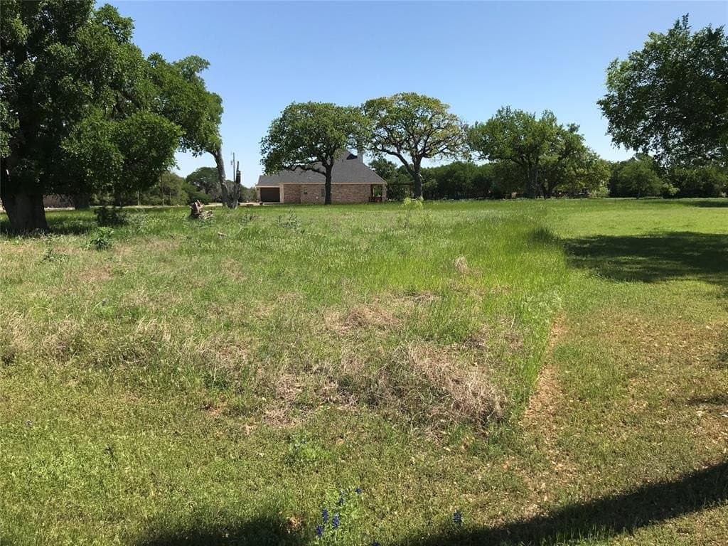 0.25 acres in Hill County
