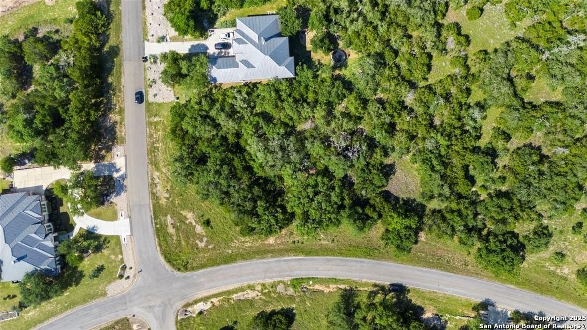 1.22 acres in Comal County - photo 9