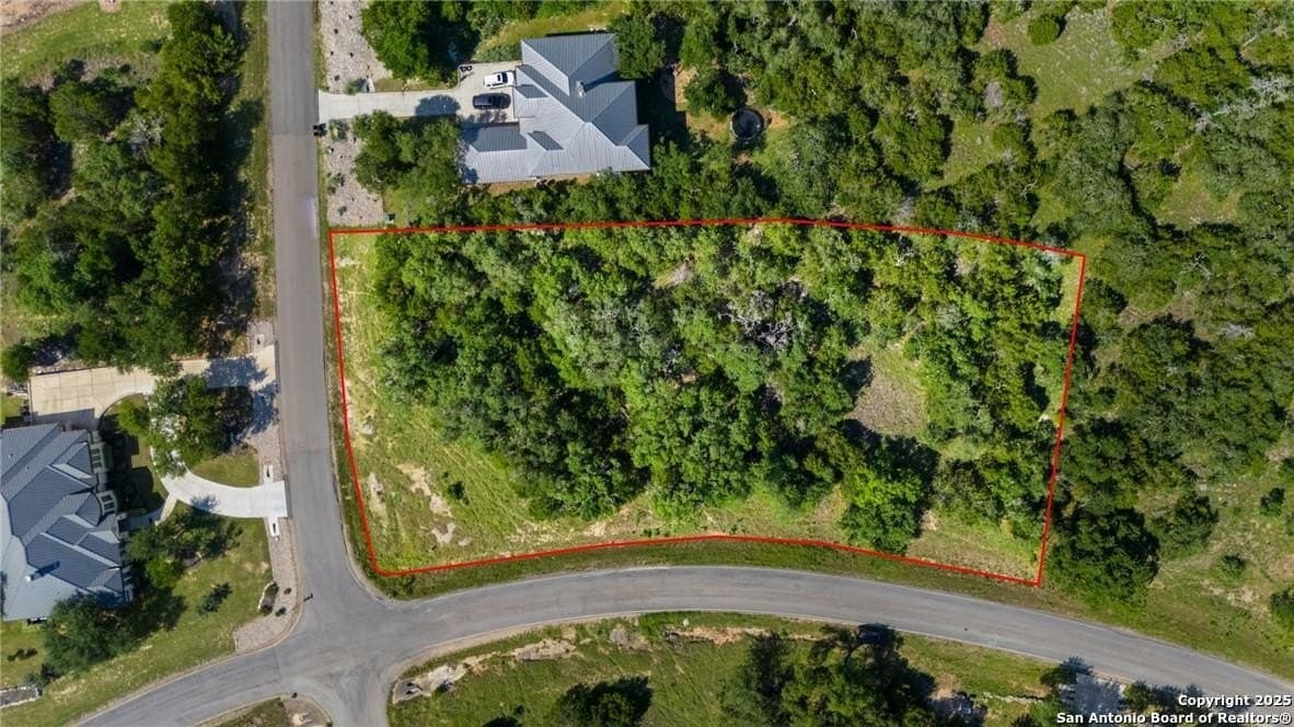 1.22 acres in Comal County - photo 10