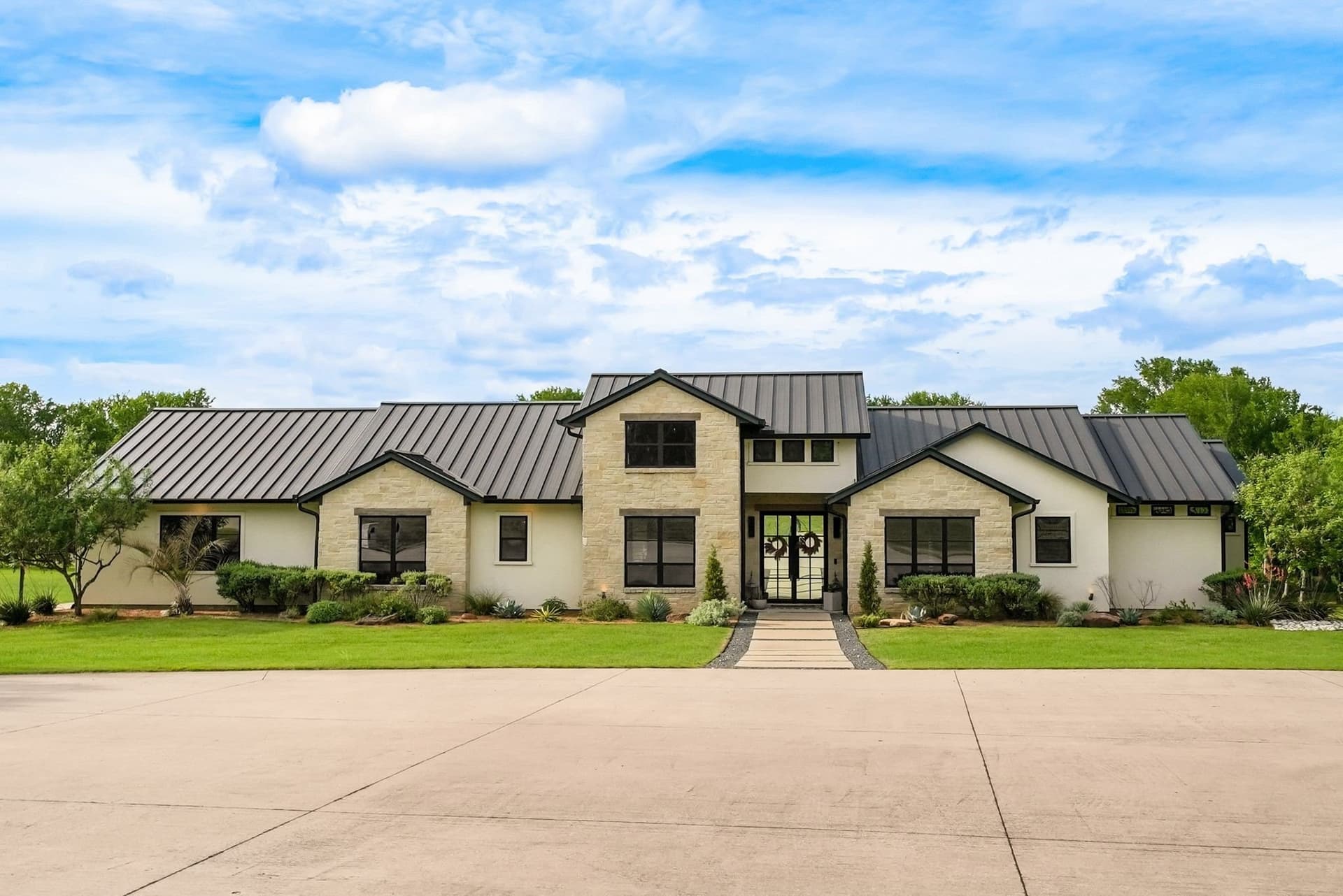 10.38 acres in Kaufman County gallery image 3