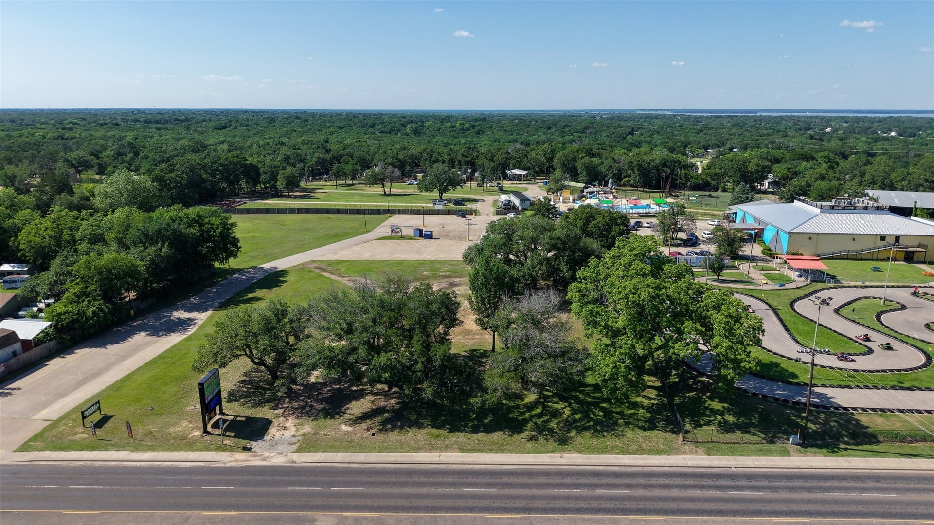 1.13 acres in Henderson County gallery image 2