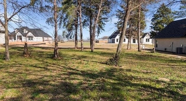 0.5 acres in Smith County - photo 3