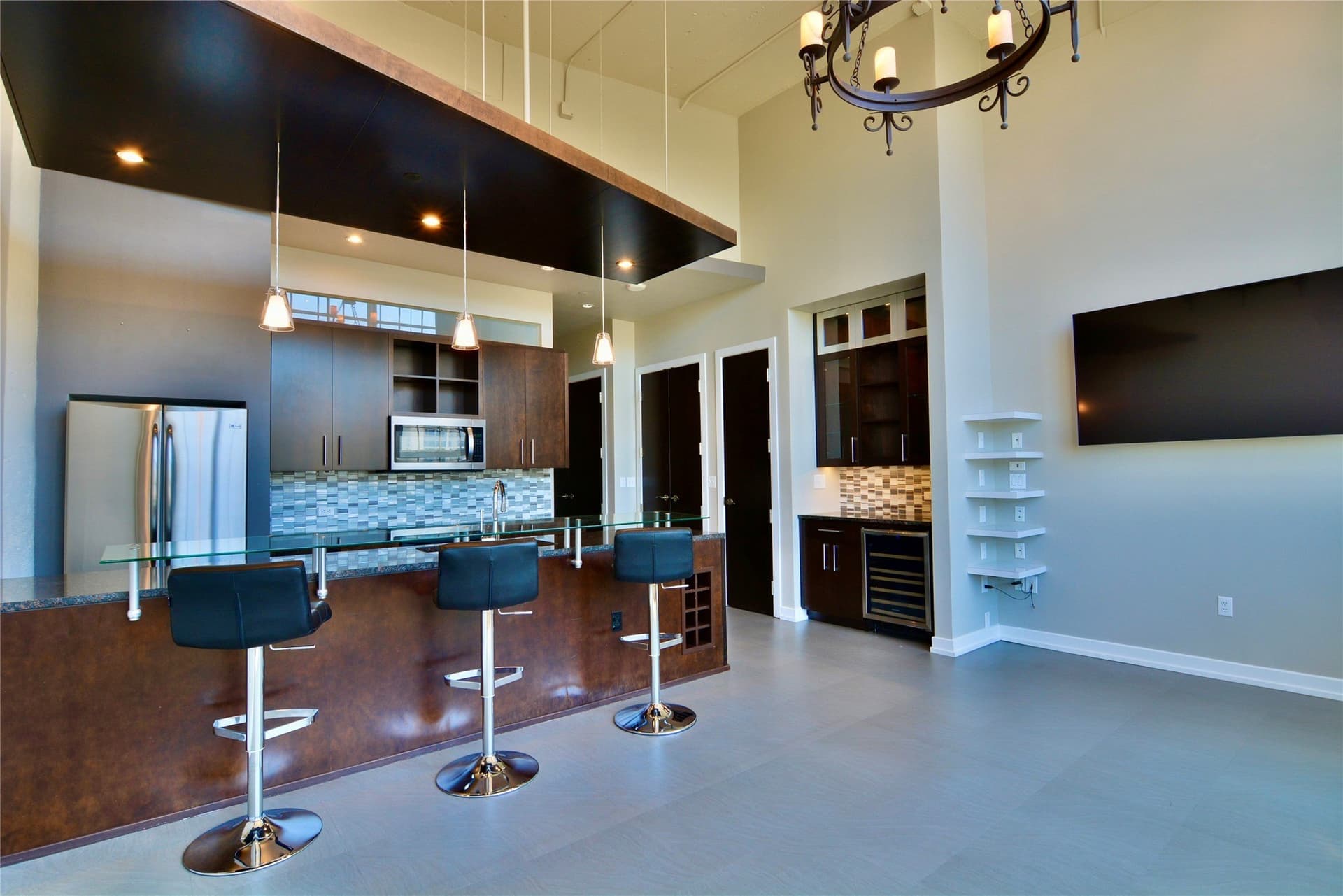 10.68 acres in Tarrant County - photo 2