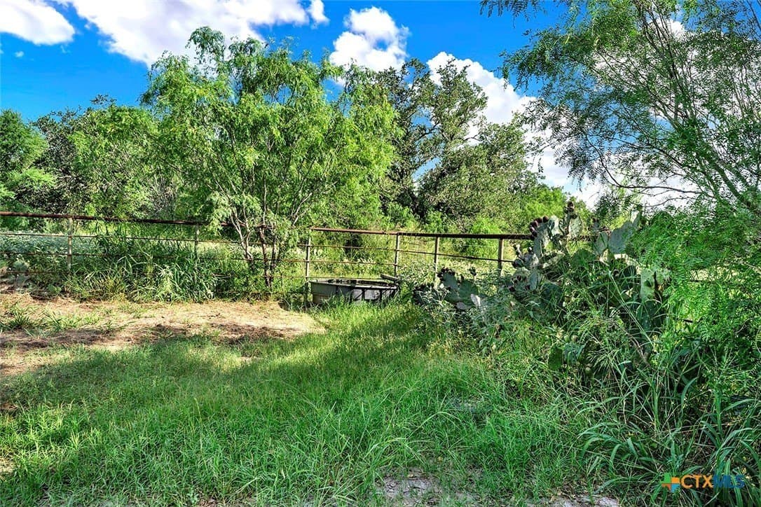 106.91 acres in Atascosa County - photo 21