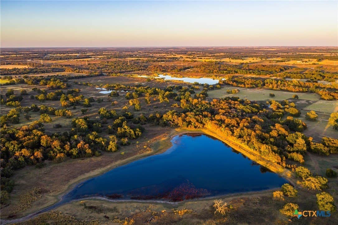 843 acres in Hill County gallery image 4