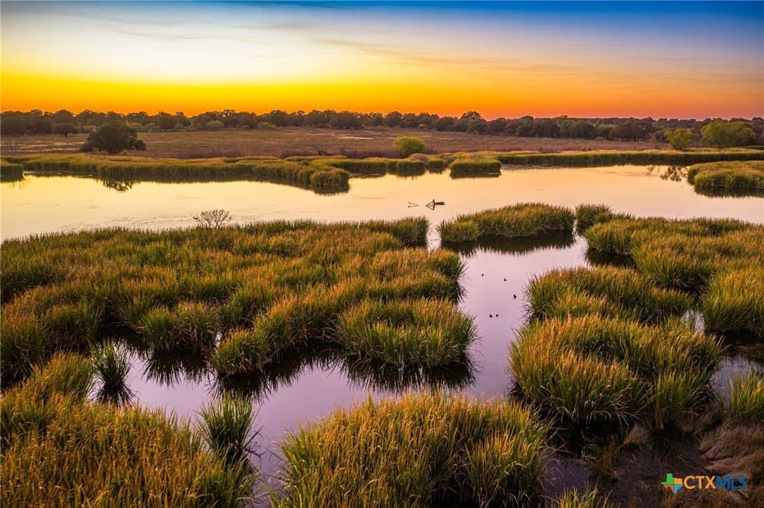 843 acres in Hill County featured view