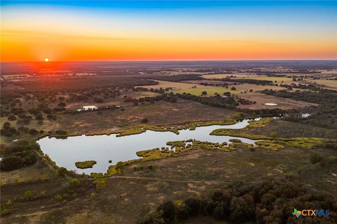 843 acres in Hill County gallery image 2