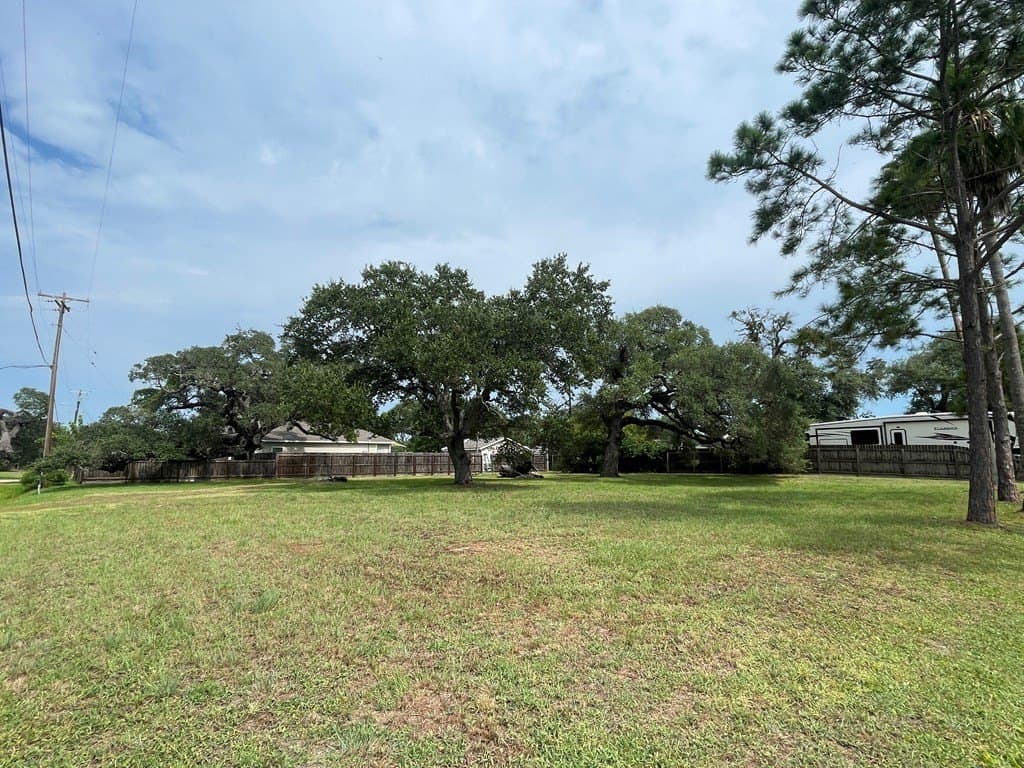 0.36 acres in Texas County - photo 6