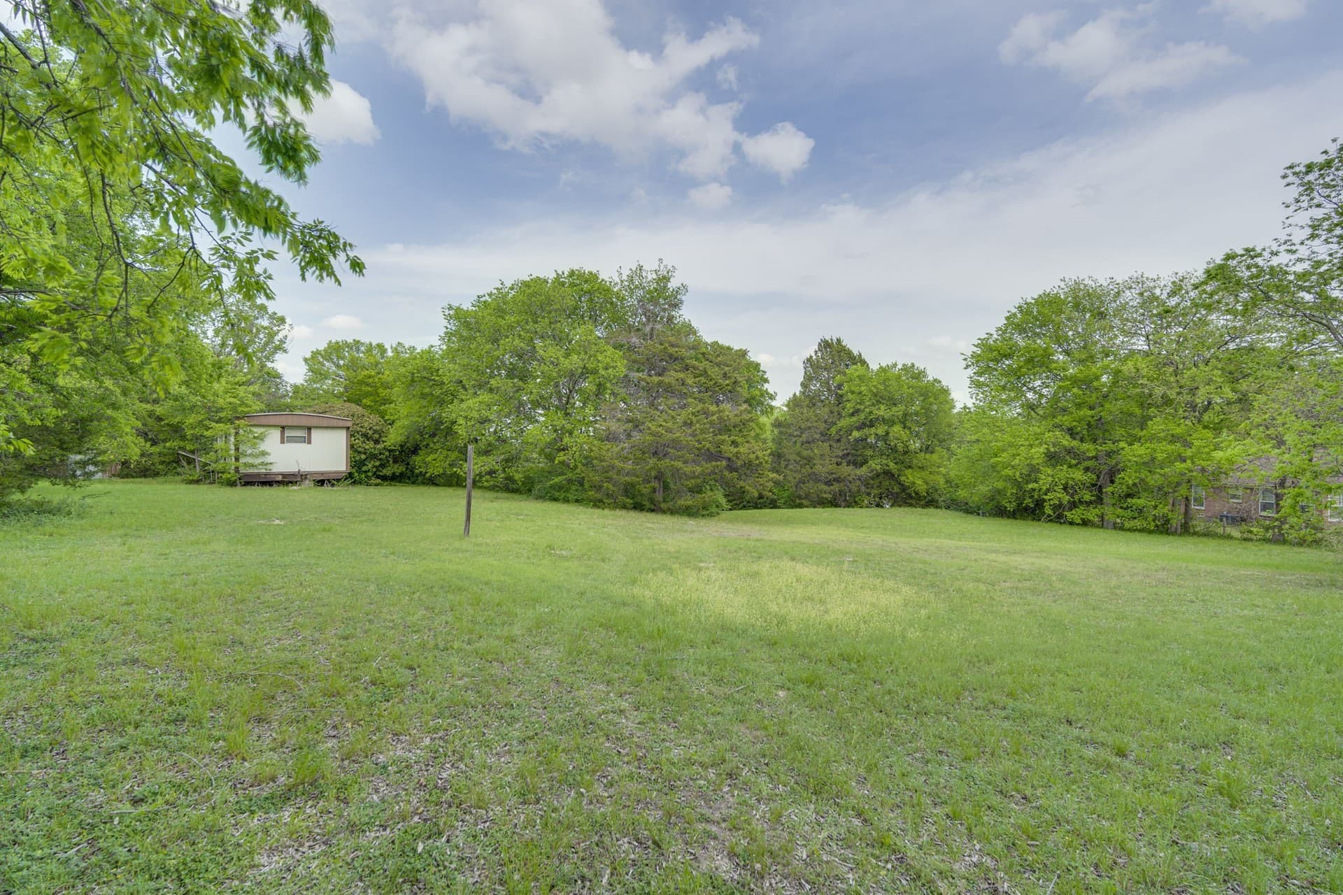 12 acres in Dallas County gallery image 4