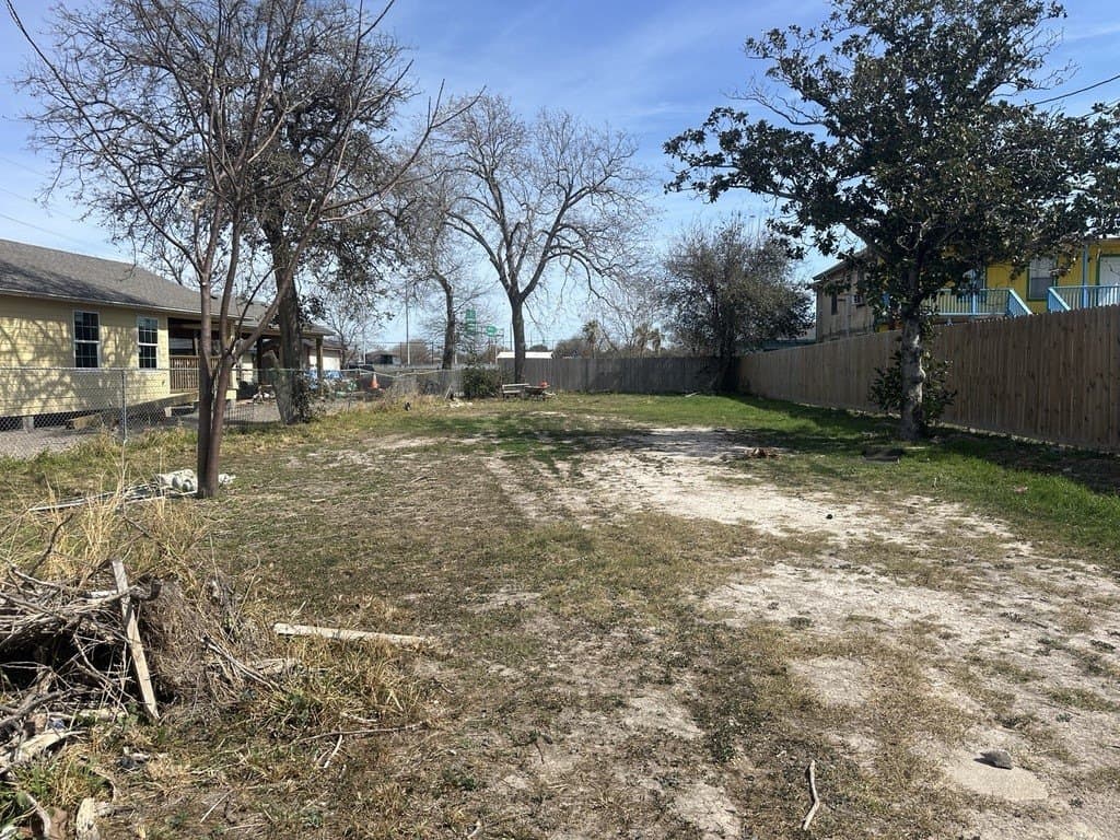0.08 acres in Nueces County - photo 2