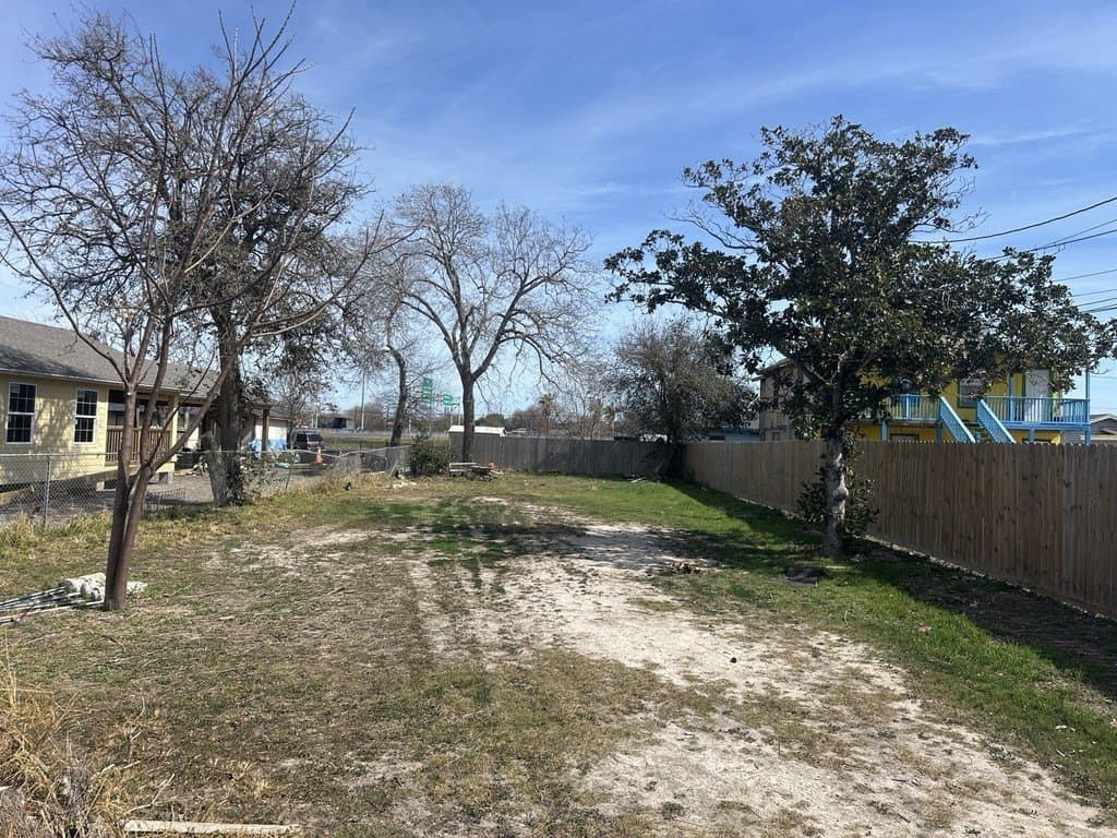 0.08 acres in Nueces County - photo 5