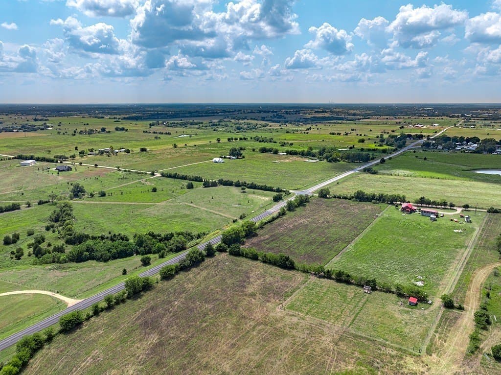 5 acres in Fayette County gallery image 4
