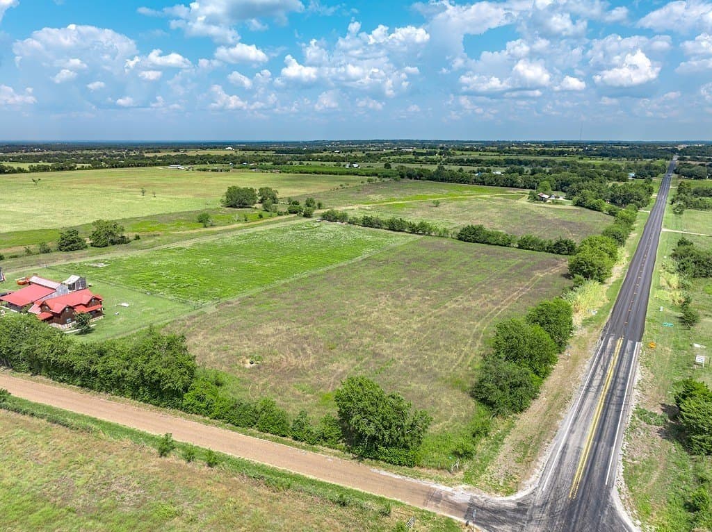 5 acres in Fayette County - photo 9