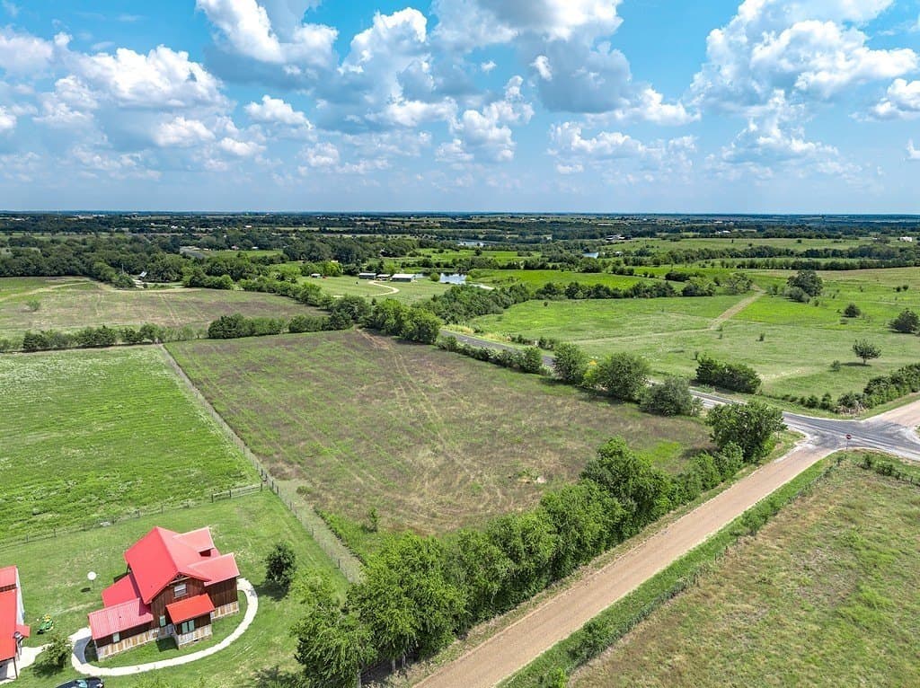 5 acres in Fayette County - photo 10