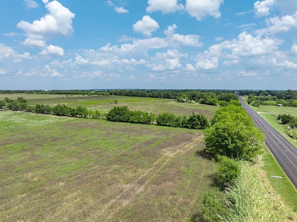 5 acres in Fayette County