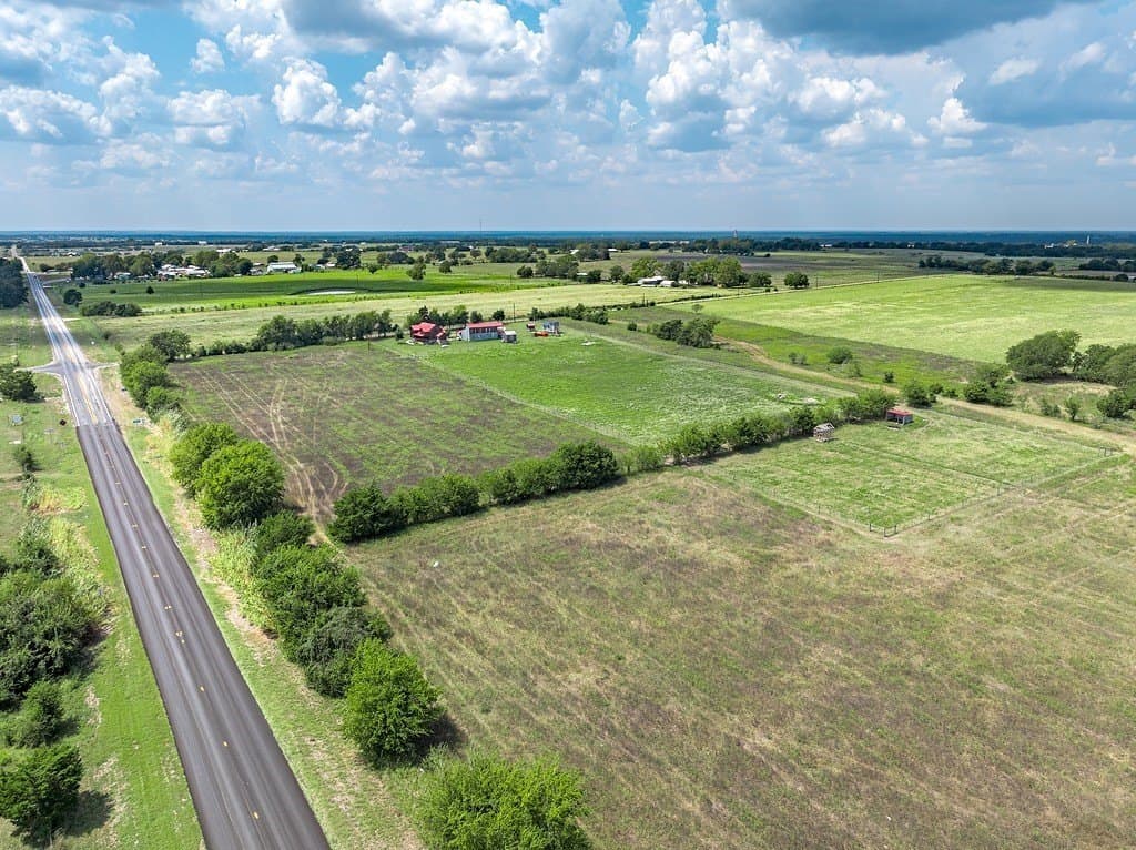 5 acres in Fayette County featured view