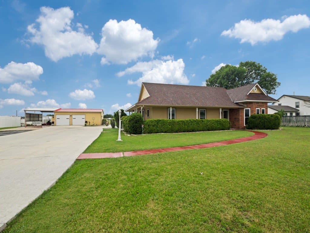 2.5 acres in Denton County