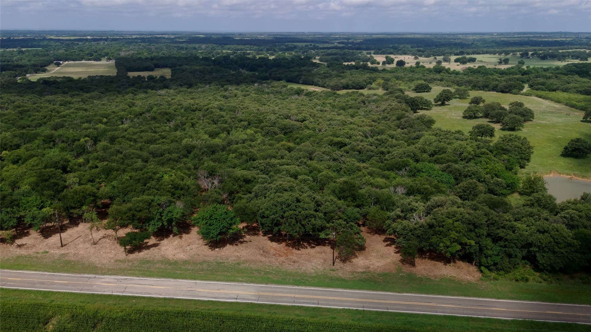 10 acres in Hill County - photo 8