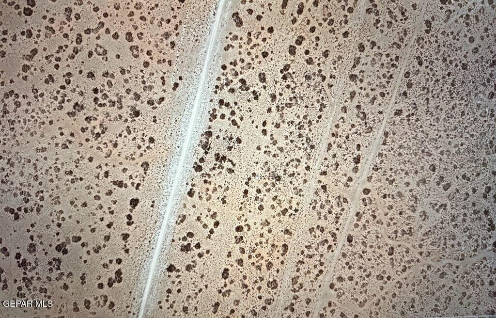 0.94 acres in El Paso County gallery image 3