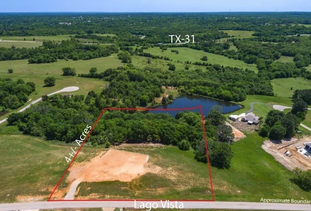 4.07 acres in Henderson County featured view