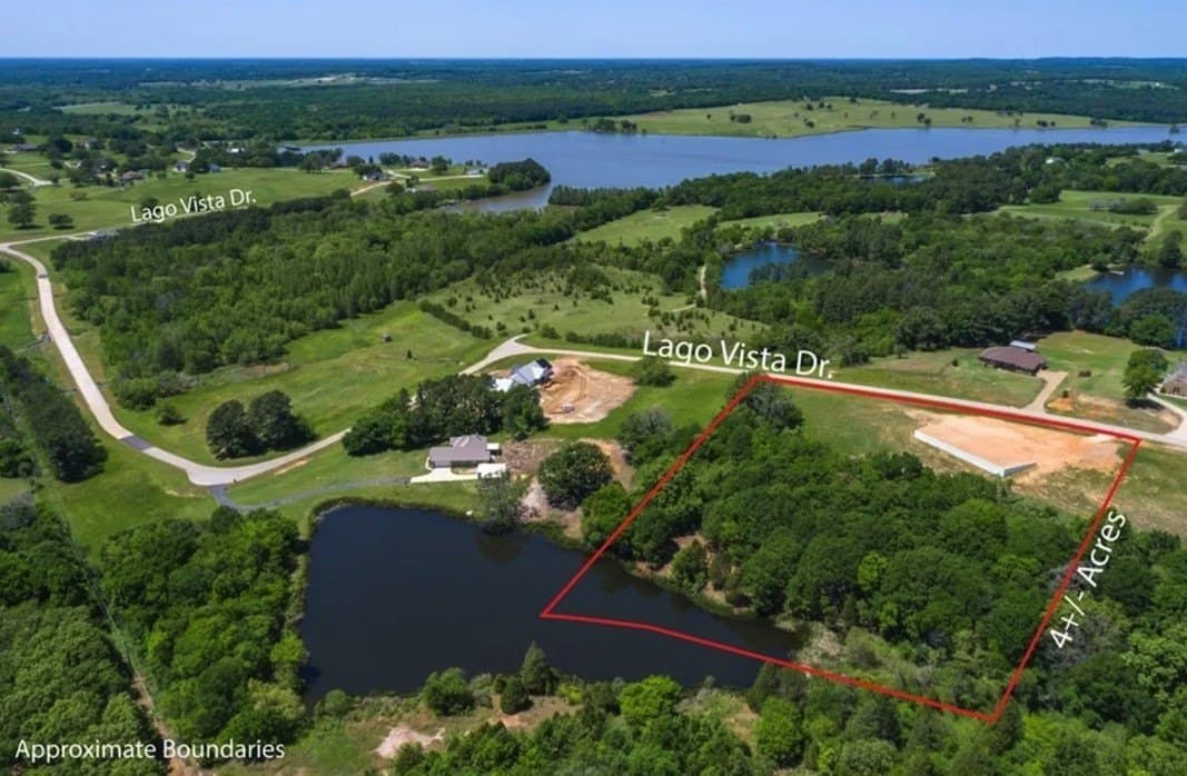 4.07 acres in Henderson County gallery image 2