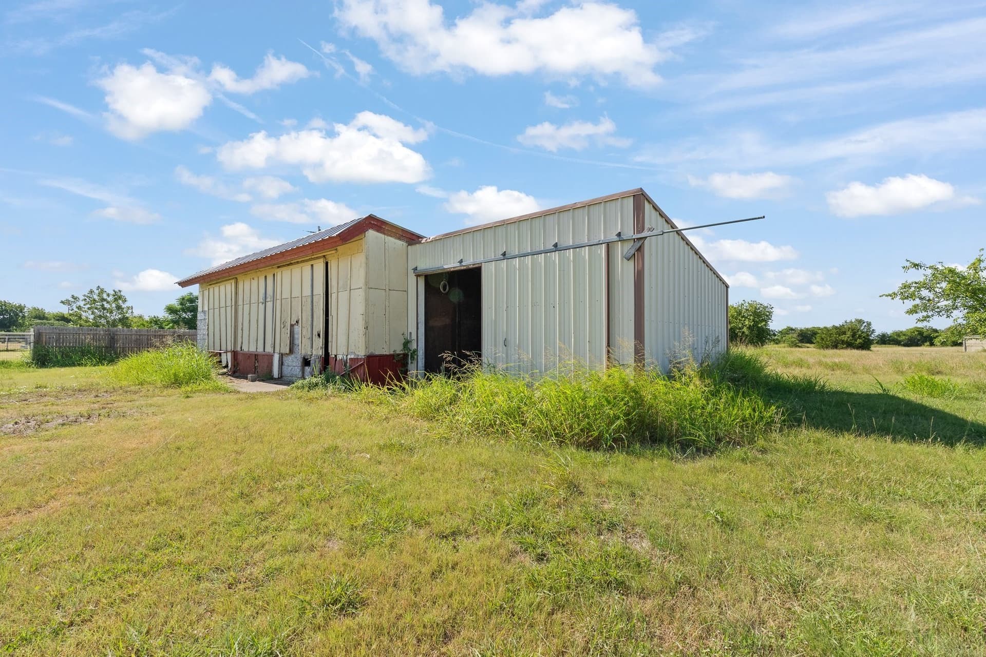 11.57 acres in Johnson County - photo 37