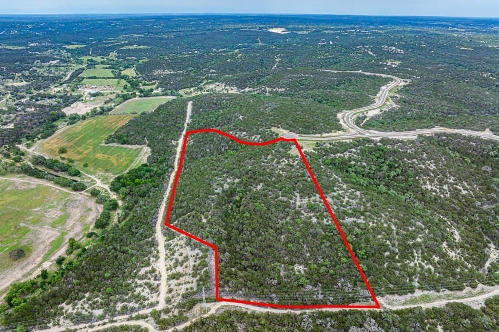 30.17 acres in Kerr County gallery image 2