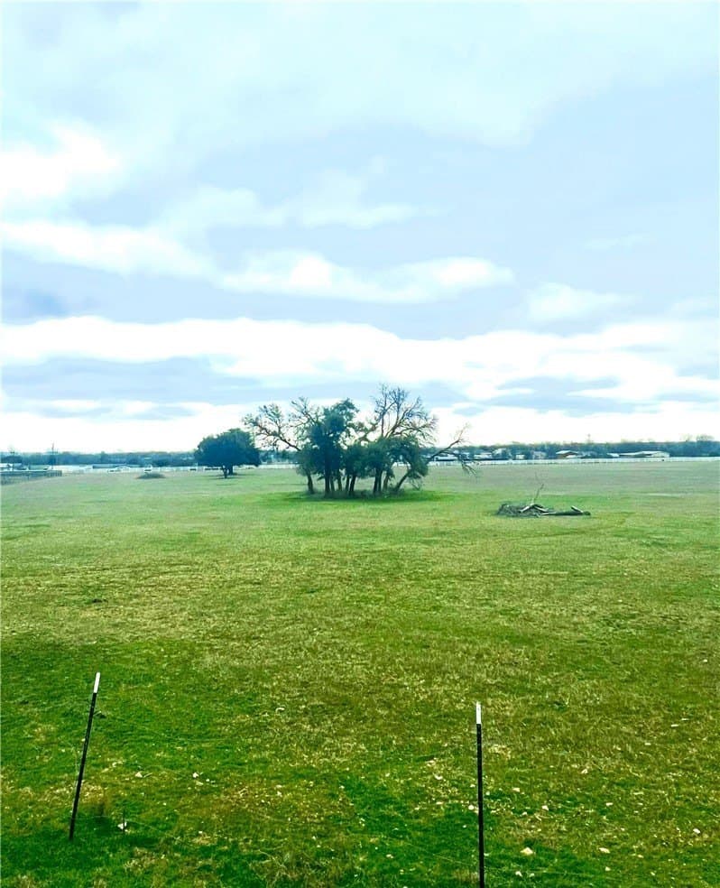 15 acres in McLennan County - photo 4