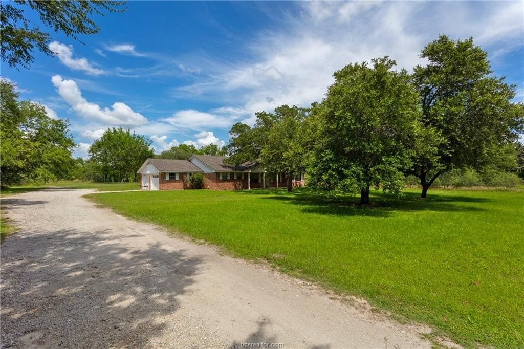 4.4 acres in Brazos County
