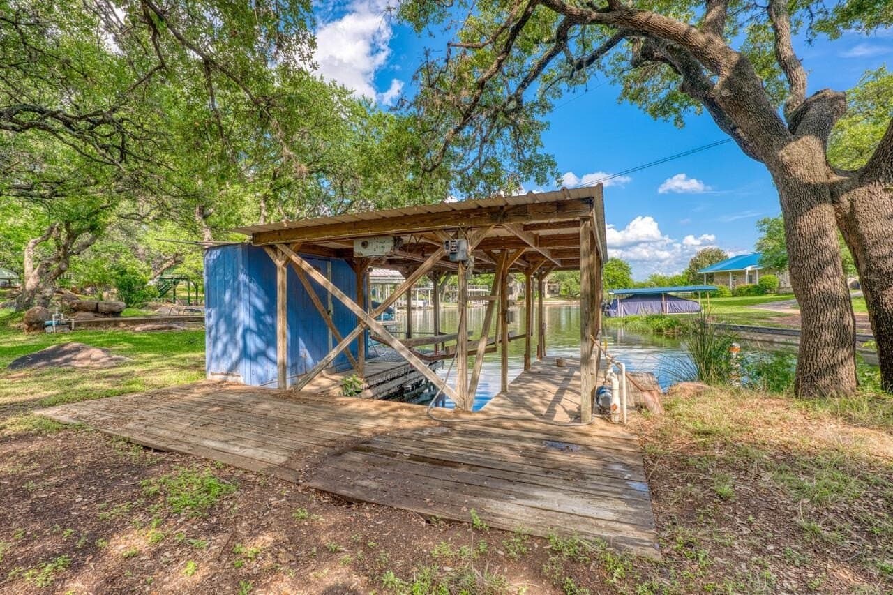 0.74 acres in Llano County gallery image 3