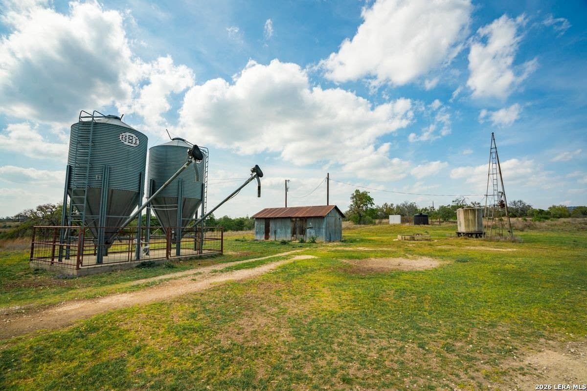 500 acres in Kendall County - photo 30