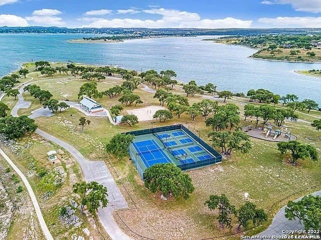 1.01 acres in Comal County - photo 3