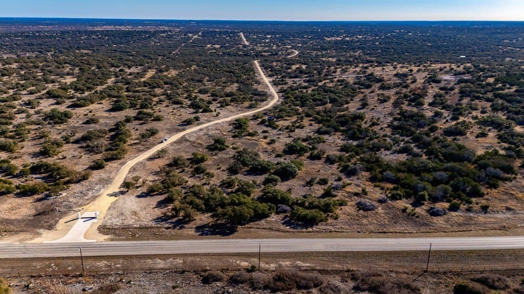 12 acres in Kerr County gallery image 4