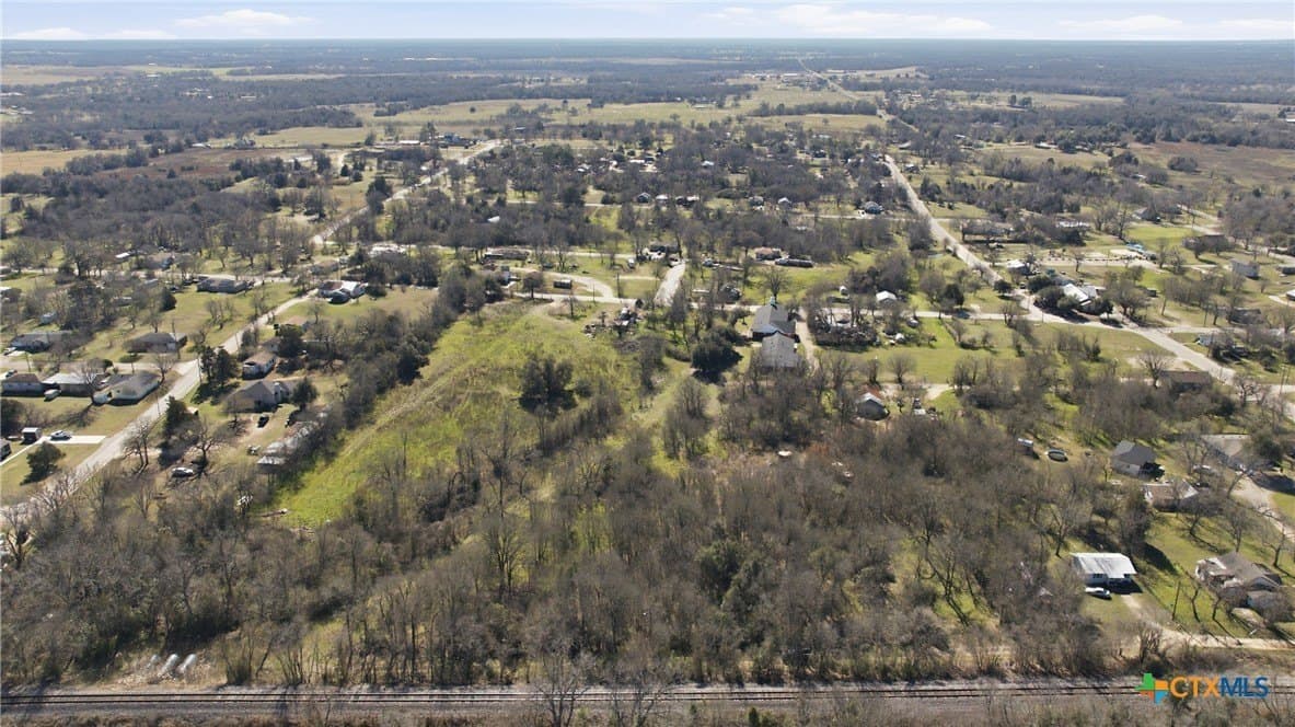 1.17 acres in Milam County gallery image 3