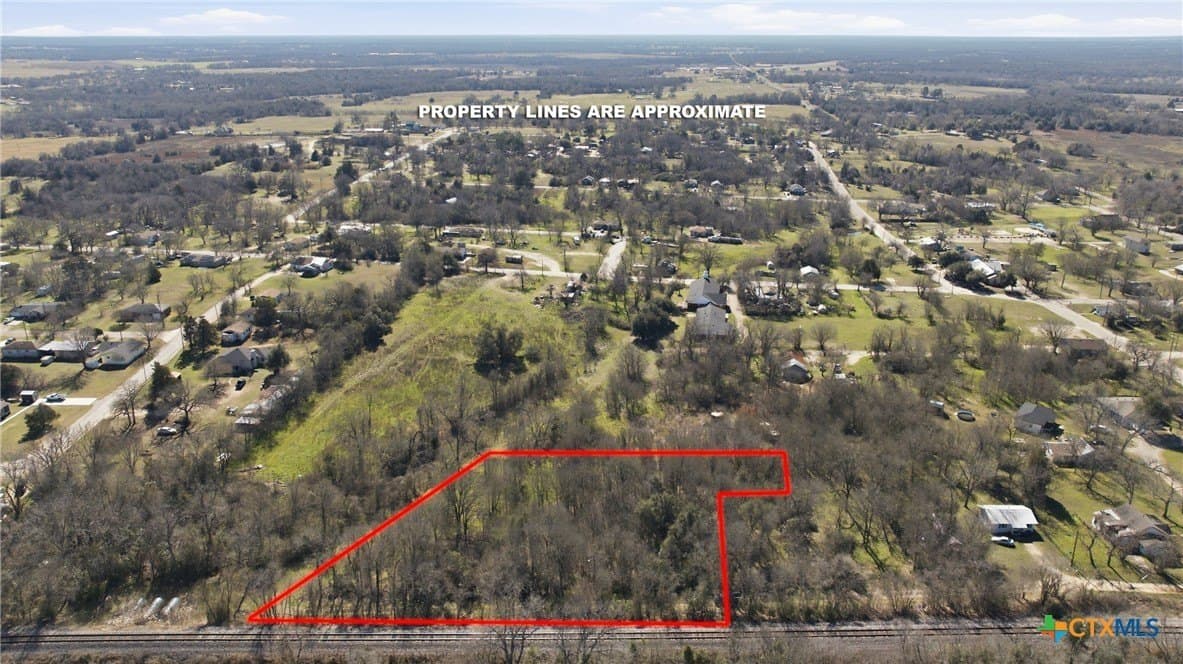 1.17 acres in Milam County