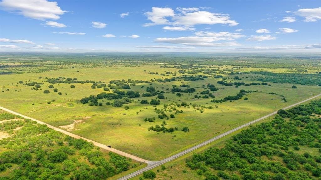 347 acres in Stephens County gallery image 3