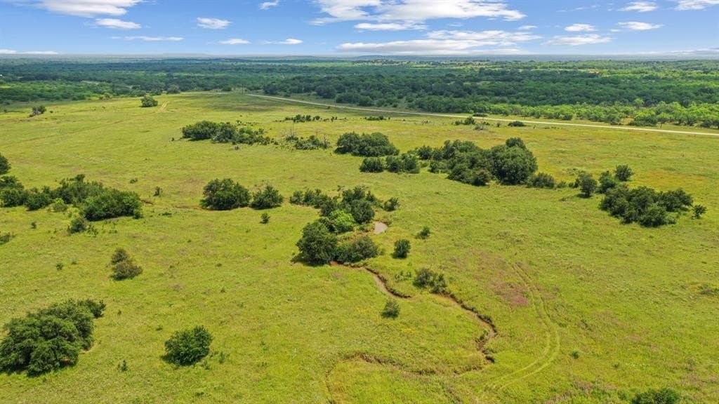 347 acres in Stephens County featured view