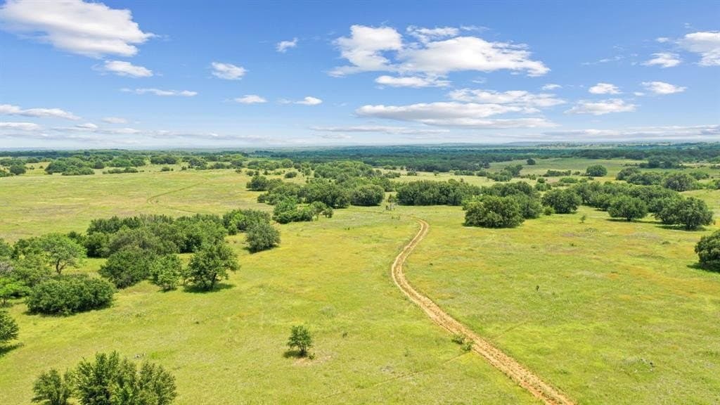 347 acres in Stephens County gallery image 4